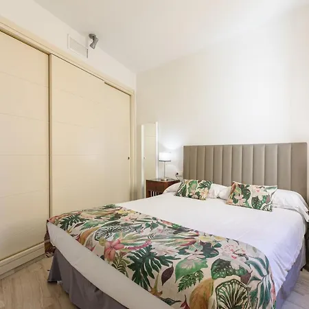 Green-apartments Giralda Views Apartment *